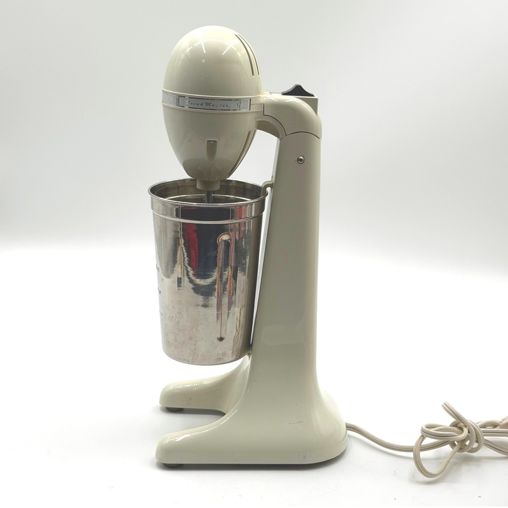 Hamilton Beach DrinkMaster Milkshake Maker Vintage White Mixer w/Stainless Cup